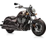 Motorrad im Test: Gunner ABS (66 kW) [Modell 2015] von Victory Motorcycles, Testberichte.de-Note: ohne Endnote