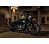 Motorrad im Test: Sportster Iron 883 von Harley-Davidson, Testberichte.de-Note: 3.7 Ausreichend