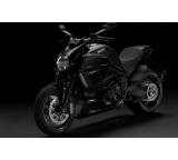 Motorrad im Test: Diavel Carbon ABS DTC (119 kW) [11] von Ducati, Testberichte.de-Note: 2.2 Gut