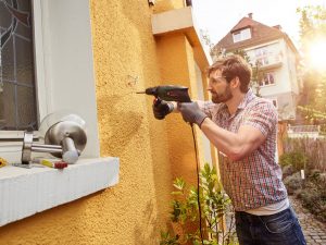 Schlagbohrmaschine im Einsatz
