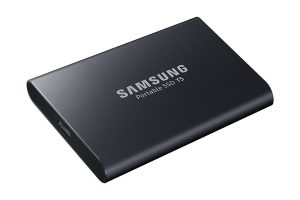 Externe SSD-Festplatten sind sehr klein und äußerst flott.