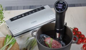 Vakuumierer und Sous Vide Garer gehören gleichermaßen zur Welt des Sous Vide Garens.