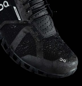 On Cloud Waterproof mit hoher Wasserdichtigkeit