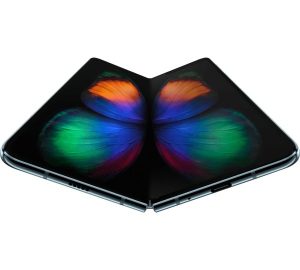 Das Galaxy Fold faltet sich nach innen.