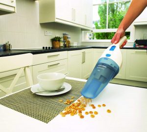 Einfacher Handstaubsauger von Black&Decker