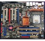 Mainboard im Test: BlackOps von Foxconn, Testberichte.de-Note: 1.4 Sehr gut