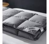 Bettdecke im Test: UMI. by Feder- und Daunen-Winterbettdecke von Amazon, Testberichte.de-Note: 1.6 Gut