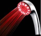 Dusche im Test: LED-Brauseduschkopf von Mömax, Testberichte.de-Note: 2.8 Befriedigend