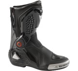 Motorradstiefel im Test: Torque Pro Out von Dainese, Testberichte.de-Note: 2.2 Gut
