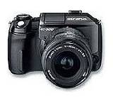 Spiegelreflex- / Systemkamera im Test: Camedia E-300 Kit (28-90 mm) von Olympus, Testberichte.de-Note: 1.3 Sehr gut