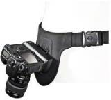 Foto- & Video-Zubehör im Test: Kameraholster von Walimex pro, Testberichte.de-Note: ohne Endnote