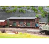 Modelleisenbahnen-Zubehör im Test: Güterschuppen "Tannau", 20,3 x 10 cm, 7,3 cm hoch von NOCH, Testberichte.de-Note: 1.5 Sehr gut