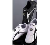 Weitere Sportschuhe im Test: Kick Light von Kwon, Testberichte.de-Note: 2.3 Gut