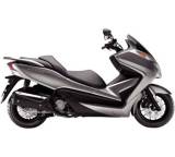Motorroller im Test: NSS300 Forza C-ABS (19 kW) [13] von Honda, Testberichte.de-Note: ohne Endnote