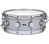 Snaredrum im Test: Thin Aluminium (14" x 5,5") von DW Drums, Testberichte.de-Note: ohne Endnote