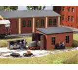 Modelleisenbahnen-Zubehör im Test: Feldbahnlokschuppen mit Tankstelle von Auhagen, Testberichte.de-Note: 1.0 Sehr gut