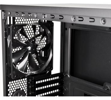 Produktbild Thermaltake Core X71 mit Seitenfenster