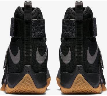 Produktbild Nike Zoom LeBron Soldier 10 SFG