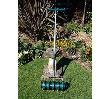 Produktbild Greenkey Garden and Home Ltd Rollender Rasenlüfter 30 cm