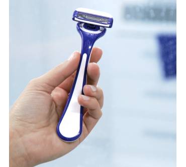 Produktbild Nivea Protect & Shave Rasierer