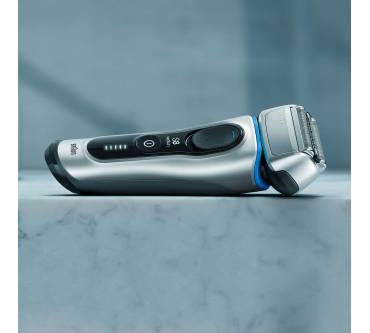 Produktbild Braun Series 8 8330s