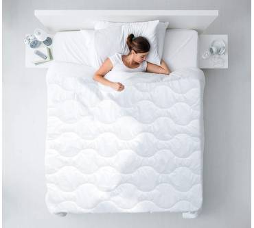 Siebenschläfer Leichte Sommerdecke: 1,2 sehr gut | Luftige Synthetik- Bettdecke für den Sommer
