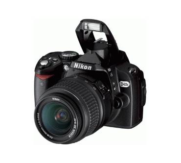 Produktbild Nikon D40x Kit (mit AF-S DX Zoom-Nikkor 18-55 mm 1:3,5-5,6G ED II)