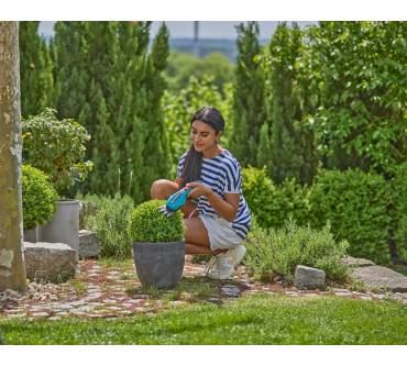 Produktbild Gardena Akku-Grasschere ClassicCut Li Set (9886-20)