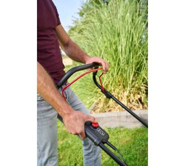 Produktbild Al-Ko Comfort 43.6 Li Comfort-Set (inkl. 2x 18/36 V 5 Ah/2,5 Ah Akkus und Doppelladegerät)