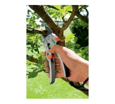 Produktbild Gardena Comfort Ratschenschere SmartCut