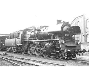 Produktbild Roco Dampflokomotive BR 35.10 der DR