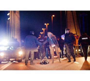 Produktbild DVD Die Brücke - Transit in den Tod - Staffel 1