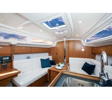 Produktbild Bavaria Yachts Cruiser 33