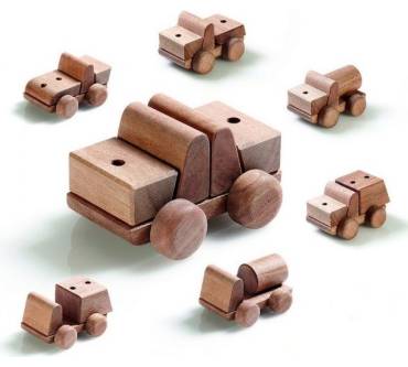 Produktbild Forest Finance Service Cochecito Öko-Holzauto mit 8 Teilen