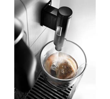 Produktbild De Longhi Nespresso Lattissima Pro