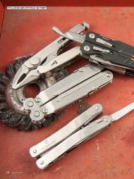 Messer Magazin: Zupackende Helfer (Ausgabe: 2)