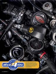 unterwasser: Taucher testen Atemregler (Ausgabe: 7)