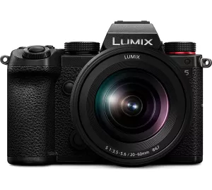 Panasonic Lumix DC-S5 von MUZIRI KINOKOO