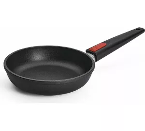 Woll Nowo Titanium Flachpfanne von Woll