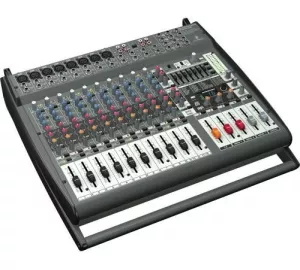 Behringer Europower PMP4000 von Behringer